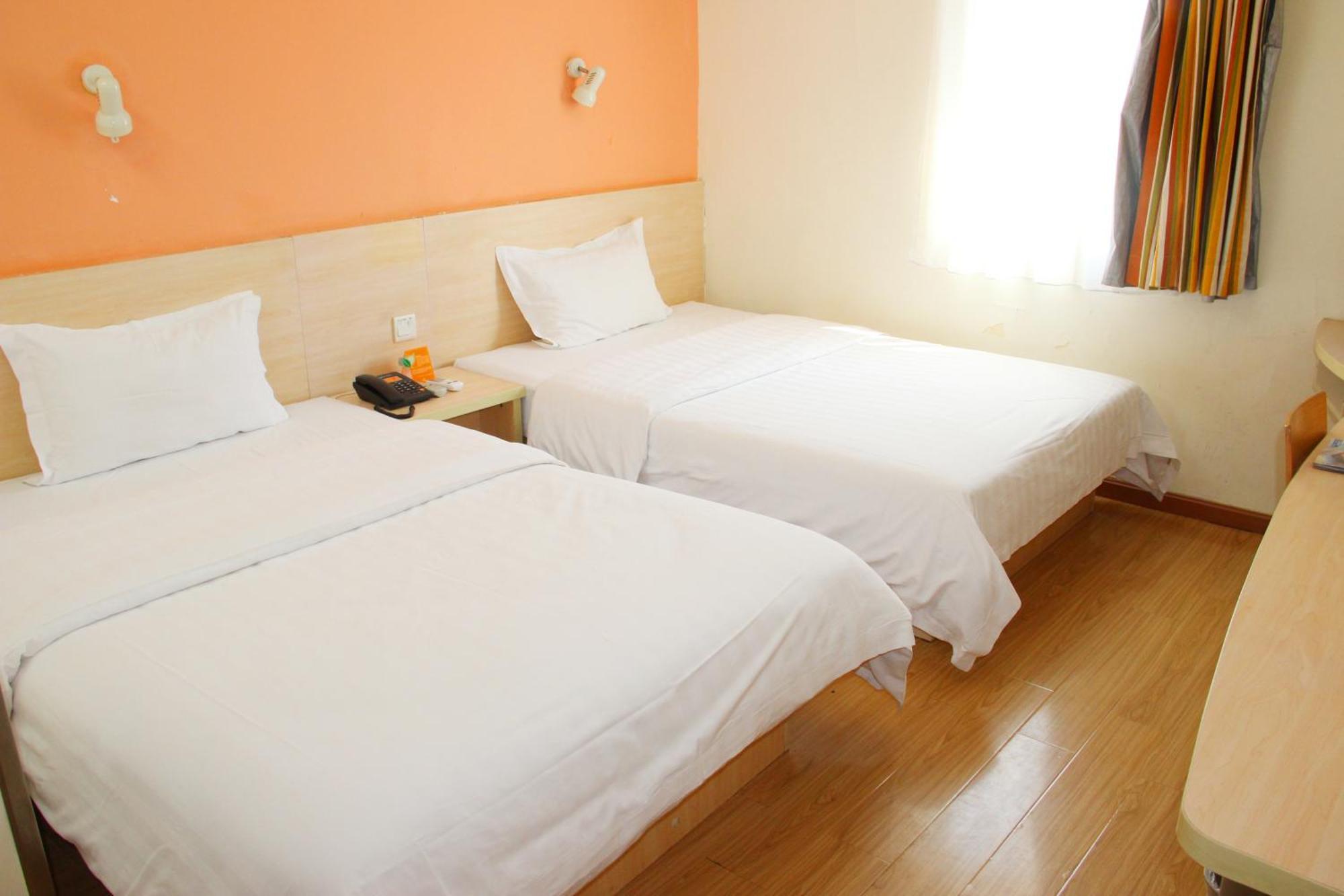 7Days Inn Guangzhou South Railway Station Huijiang Subway Station Eksteriør bilde