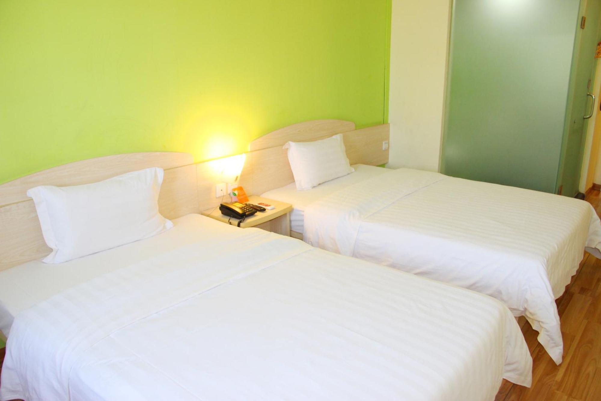 7Days Inn Guangzhou South Railway Station Huijiang Subway Station Eksteriør bilde