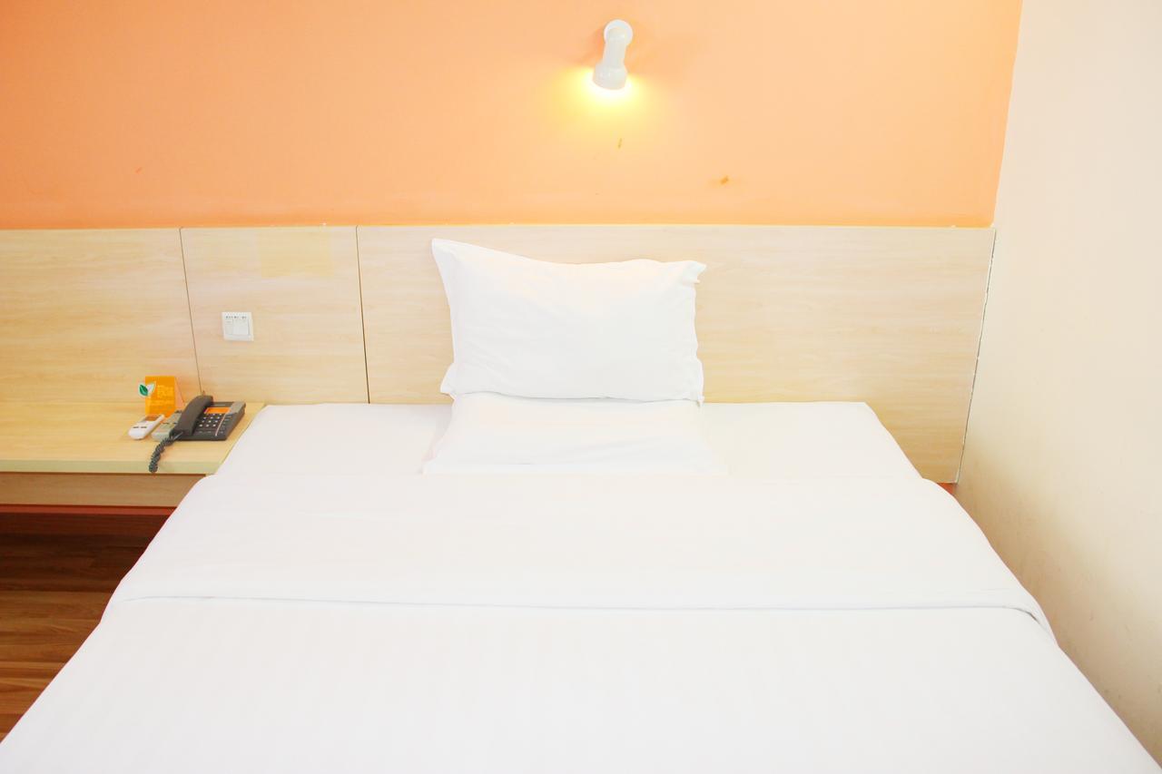 7Days Inn Guangzhou South Railway Station Huijiang Subway Station Eksteriør bilde